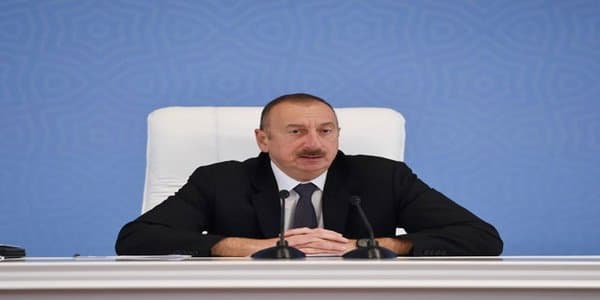 Rumen Radevin və xanımının şərəfinə rəsmi ziyafət verildi