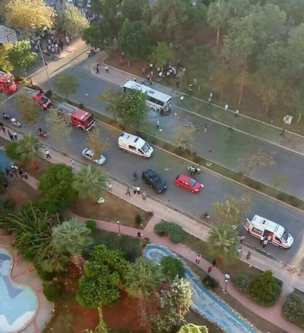 Türkiyədə terror: 12 yaralı var (FOTOLAR)