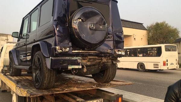 Məşhur ekstrasens Bakıda «Gelandewagen»lə ağır qəza törətdi (FOTOLAR)