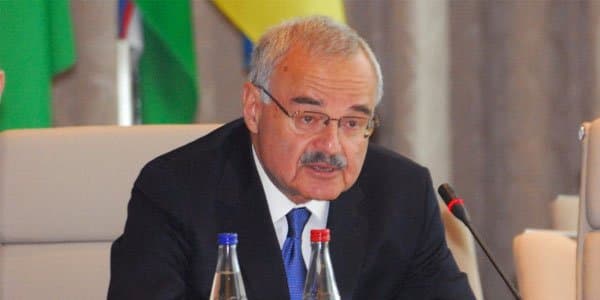 Artur Rəsizadə Dövlət Komitəsinin 3 xidmətini ləğv etdi
