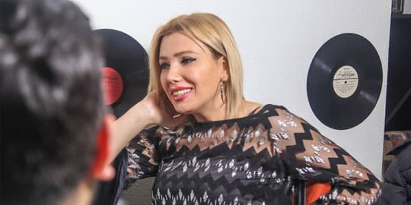Azərbaycanlı teleaparıcı: "Mənimlə eşq yaşamaq istəyən məmura yox dedim, o da məni..."