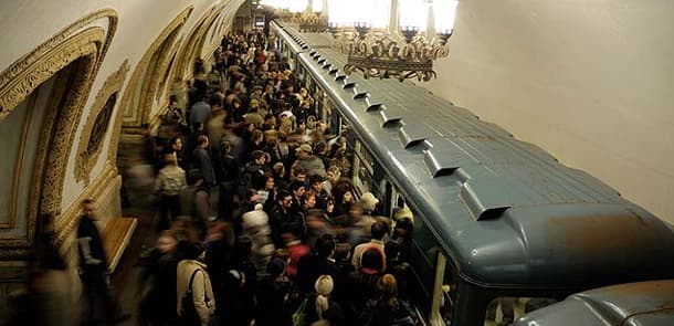 Metroda problem yarandı