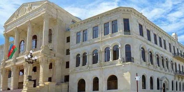 Baş Prokurorluq ayı ovlayanlara cinayət işi açdı