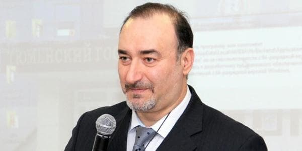 Putin bu azərbaycanlıya fəxri ad verdi
