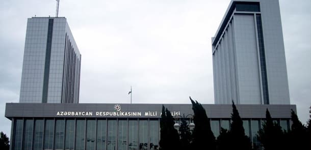 Seçki Məcəlləsinin 20-dən çox maddəsinə dəyişiklik edilir