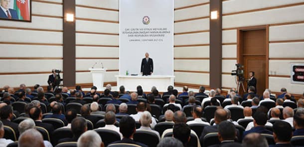 Bu icra başçıları yola salınır