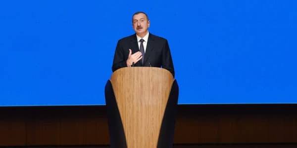 İlham Əliyev: "Kifayət qədər neftimiz var, heç kim narahat olmasın"