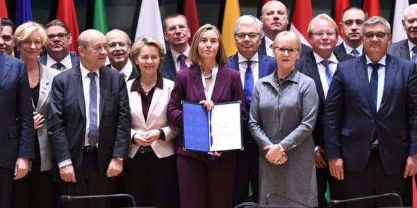 Tarixi razılaşma: Avropa ordusunu yaradır