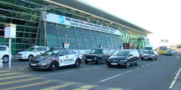 Tbilisi  hava limanında partlayıcı təhlükəsi: sərnişinlər təxliyyə olundu