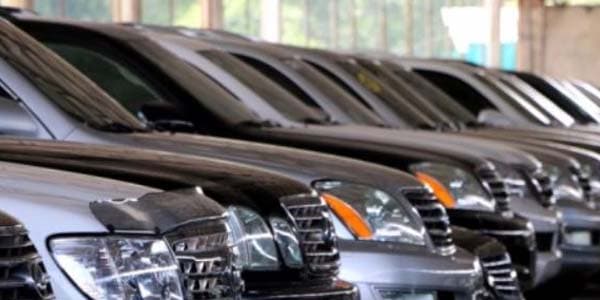 Azərbaycanda bank sədrlərinin sürdükləri avtomobillər: "Lexus", "Mercedes", "Range Rover"... - SİYAHI