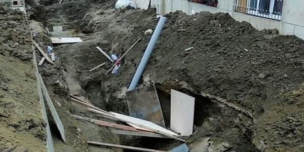 Bakıda fəhlənin uçquna düşdüyü yerdə nə baş verib? (VİDEO)