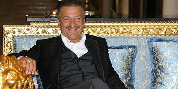 AST Telmanın bazarını dağıdıb, bina tikirlər