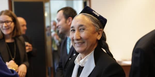 "Milyonçu qadın" ləqəbli Rəbiyə Qədir kimdir?
