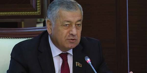 Deputatdan Elman Rüstəmova irad: "Bank sistemi dağılır”