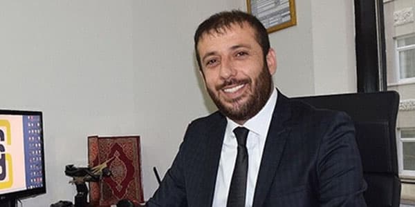 40 manatla Türkiyəyə gələn suriyalı milyonçu oldu