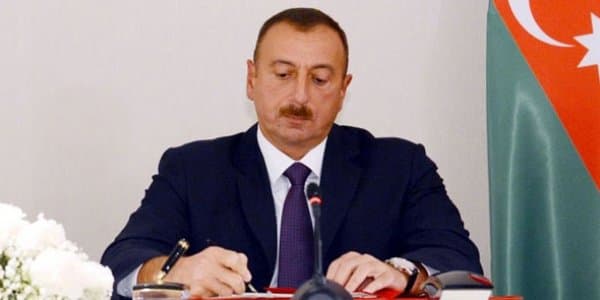 Prezidentin İşlər müdirinin müavini vəzifəsindən azad edildi