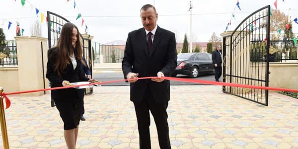 Prezident Ağcabədidə açılışlar etdi (FOTOLAR)