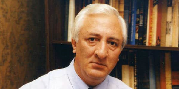 Əməkdar artistdən pis xəbər: Yeriyə və danışa bilmir