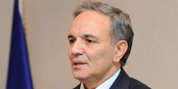 Əflatun Amaşov jurnalistin təhqir olunmasına reaksiya verdi