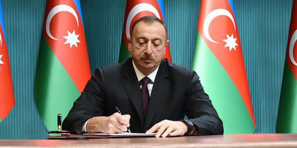 Prezident Tofiq Həsənova general rütbəsi verdi