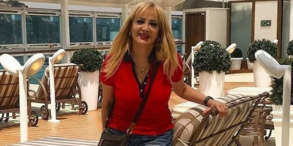 Məleykə Əsədova Xalq artistinin diz çöküb üzr istəməsini tələb edir
