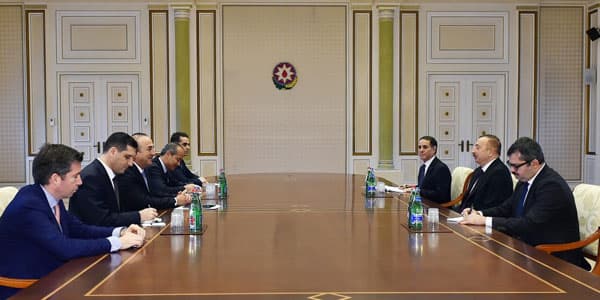 İlham Əliyev Türkiyə və Pakistanın XİN başçılarını qəbul edib (FOTO)