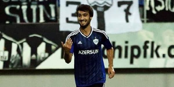 Mahir Mədətov: “Atam deyəsən, orada mənim yerimə futbol oynayır”