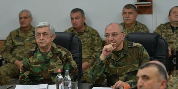 Sarkisyan Xankəndidə hərbi müşavirə keçirdi