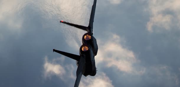 Yaxın Şərqdə gərginlik: İsrail İranın hərbi bazasını bombaladı