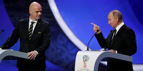 Futbolu sevməyən Putinin Dünya çempionatı: Öz qapısına qol vurdu 