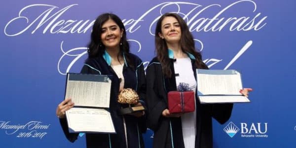 Qızları Türkiyə universitetində  birinci olan ata: "Azərbaycan onları qəbul etməsə…”
