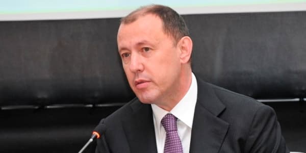 Cahangir Hacıyevin türmə həyatı - Tualet növbəsində durur