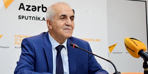 Azərbaycanlı parapsixoloq: "O fövqəlvarlıq 20 ildir bizim evdə yaşayır"