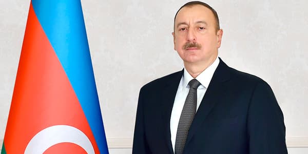 İlham Əliyev "BakuTel-2017" sərgisində