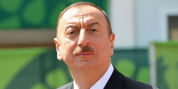 Prezident yeni yolun təməlini qoydu