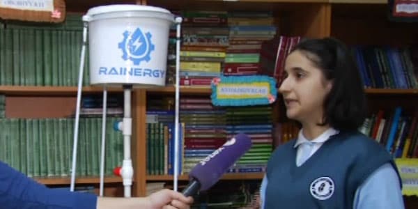 Reyhan Camalova cihazının iş prinsipini göstərdi (VİDEO)