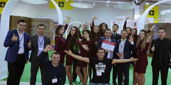 “Nar” BakuTel stendində keçirilmiş müsabiqənin qalibləri mükafatlandırıldı (R)