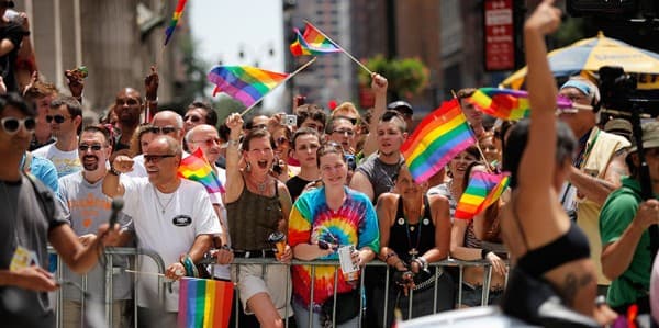 Alimlər səbəbini tapdı: kişilər niyə homoseksual olur?
