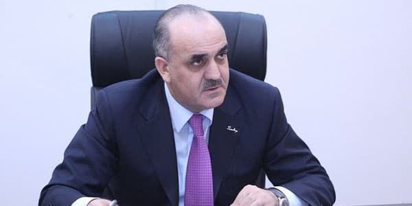 Nazirin ixtisaslı kadr bəhanəsi: İş var, işçi yox?