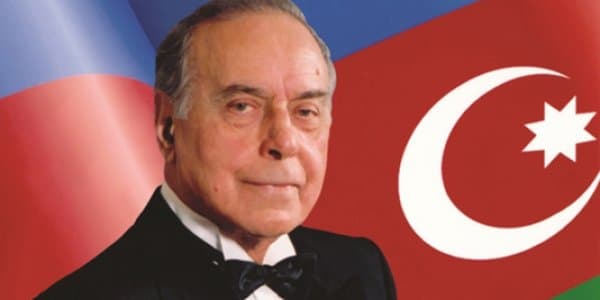 Heydər Əliyevin vəfatından 14 il ötür