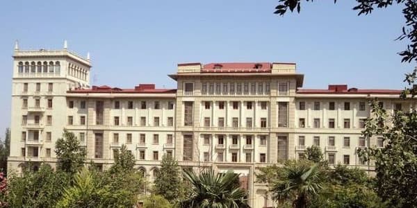 Nazirlər Kabinetinin işçilərinin sayı artırıldı