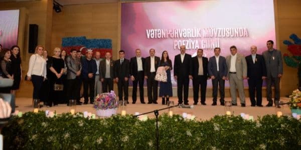 Leyla Əliyeva “Poeziya günü”ndə öz şeirlərini səsləndirib (FOTOLAR)