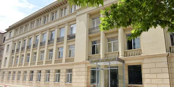 Bu il imtahan verən abituriyentlərin sayı azalıb