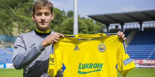 Bakı klubu argentinalı futbolçu transfer edir