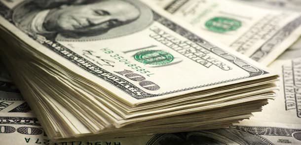 Ekspertlər: Dolların dünyada hegemonluğu uzun çəkməyəcək