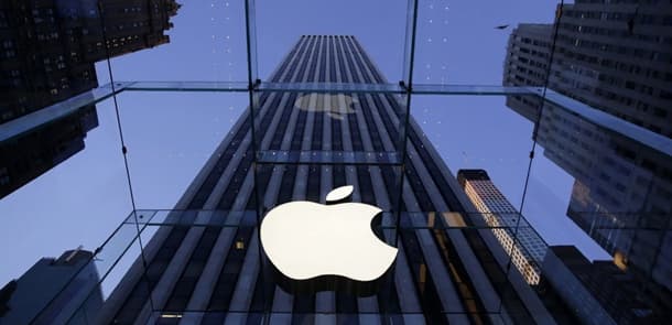 “Apple” istifadəçini 47 il müddətinə bloka atdı