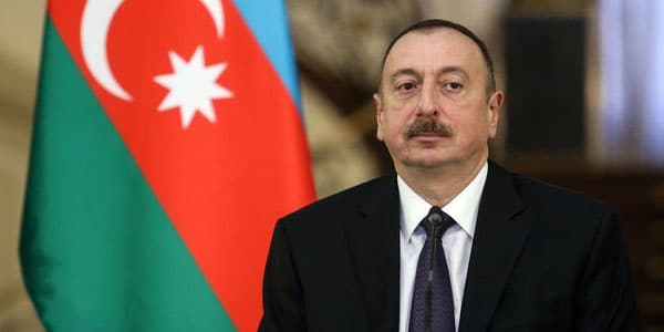 İlham Əliyev mədəniyyət xadimlərini mükafatlandırdı