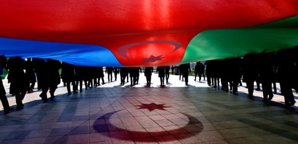 Dünya azərbaycanlıları Həmrəylik Gününü qeyd edir
