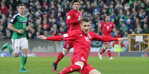 Azərbaycan vətəndaşlığından imtina edir
