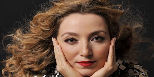 Azərbaycanlı müğənni Parisdə konsert verəcək (FOTO)